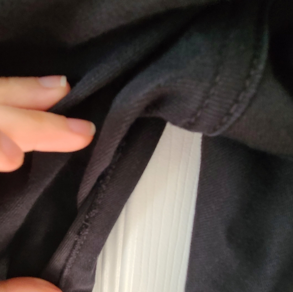 SALE! Madewell 9" Highrise Skinny - Picture 4 of 7